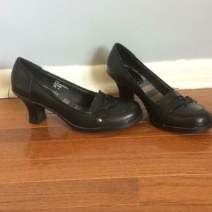 Cute MUDD Black Pumps Heels !!!